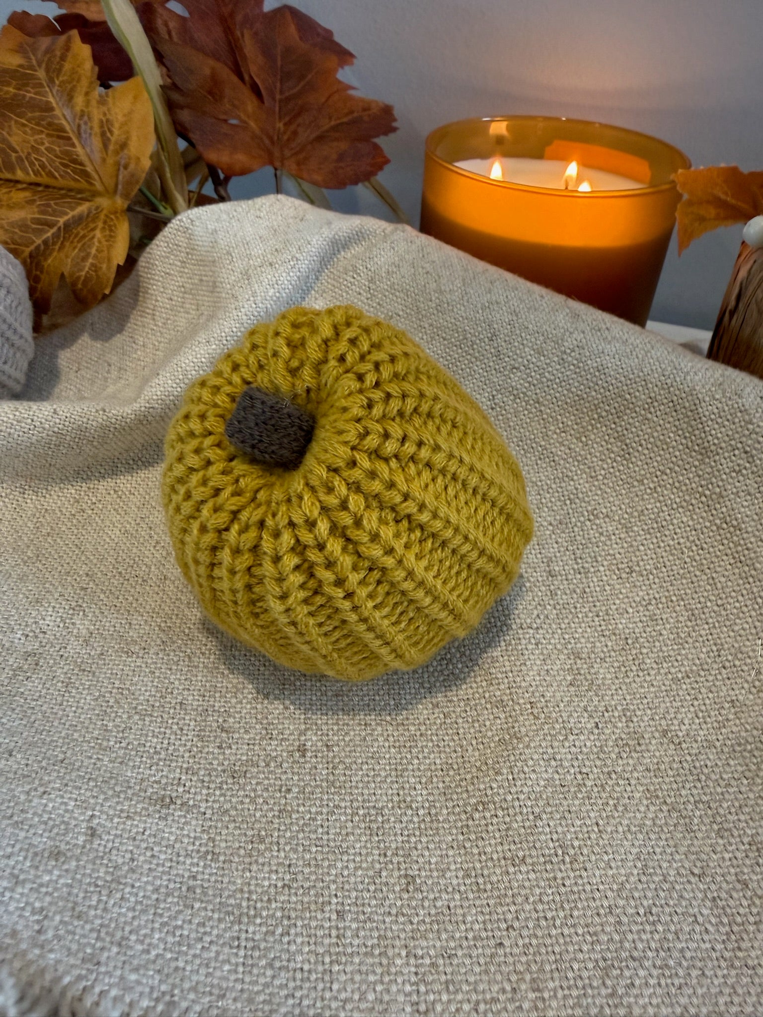Adorable Knit Pumpkins for Fall Decorating